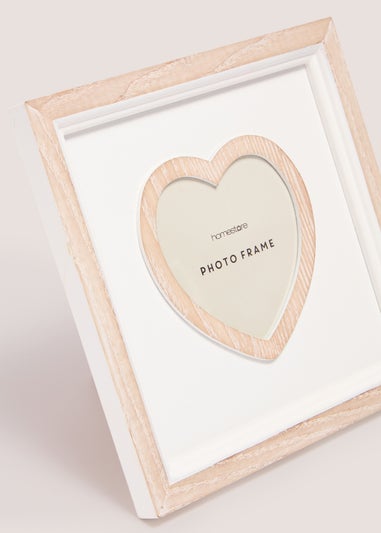 Beige & White Cottage Heart Photo Frame 
(16cm x 16cm 3cm)