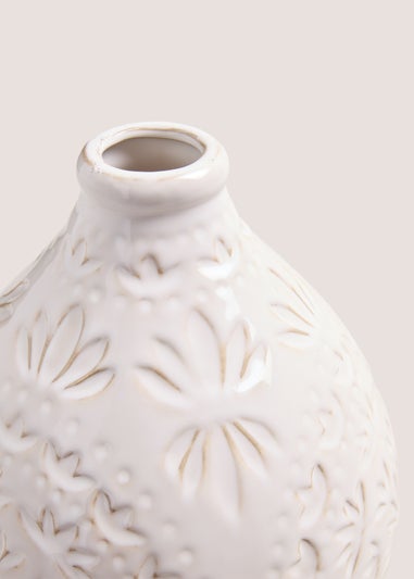 White Textured Vase (18.5cm x 18.5cm x 2cm)