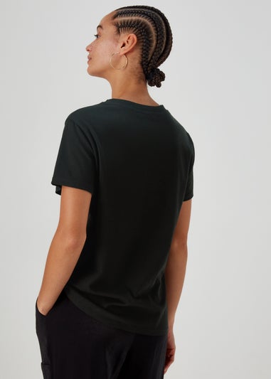 Black Tiger Graphic T-Shirt