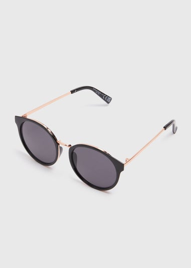Classic Round Metal-Nose Black Sunglasses