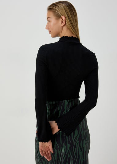 Black Lettuce Trim Ribbed Top