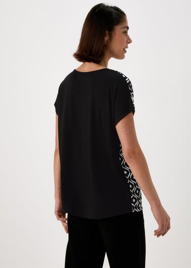 Monochrome Short Sleeve Top