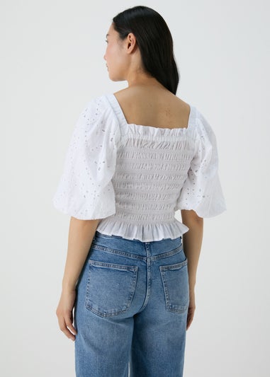 White Embroidery Puff Sleeve Blouse