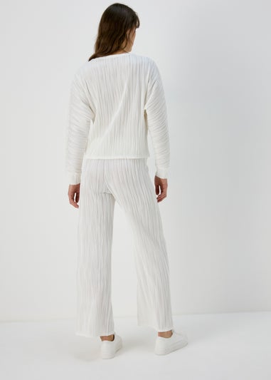 Cream Pleated Trousers