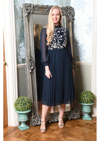 Yumi Navy Long Sleeve Embroidered Midi Dress With Pleats