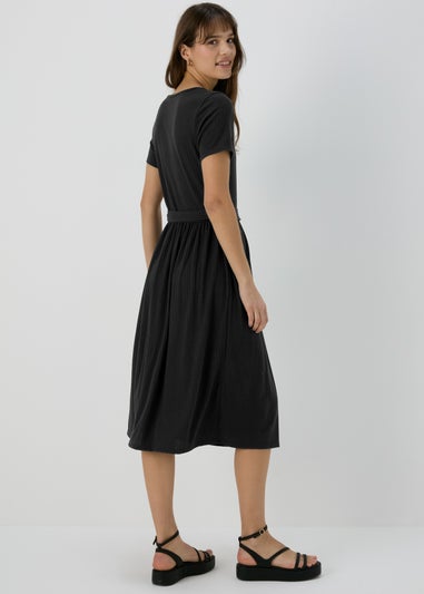 Black Belted Ribbed Midi Dress