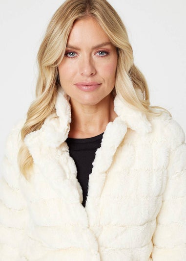 Izabel London White Faux Fur Cropped Jacket