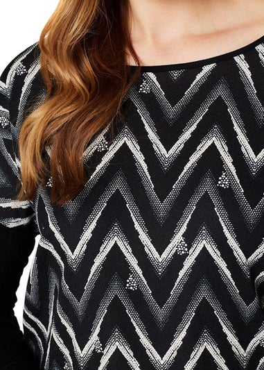 Izabel London Black Chevron Print Long Sleeve Top