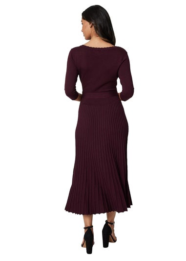 Izabel London Burgundy Pleated Midi Knit Dress