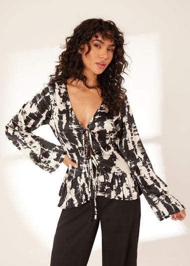 Quiz Black Satin Marble Print Blouse