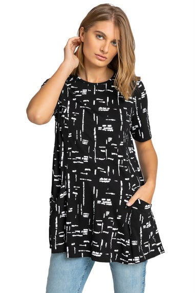 Roman Black Abstract Pocket Stretch Swing Tunic Top