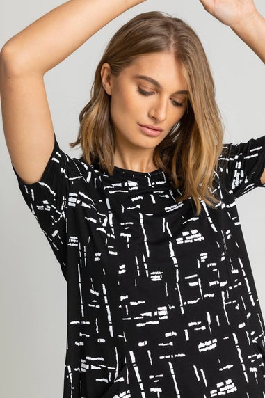 Roman Black Abstract Pocket Stretch Swing Tunic Top