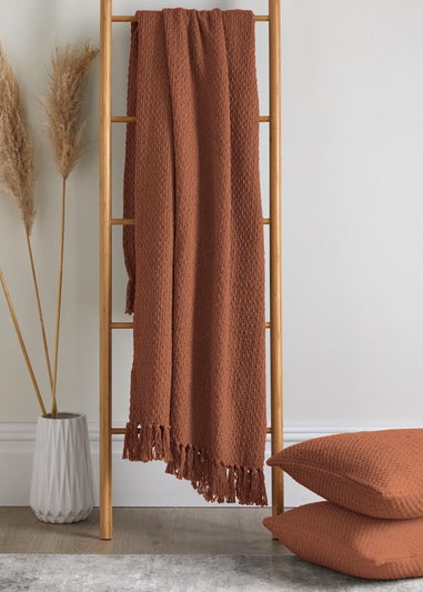 Drift Home Hayden Red Bedspread