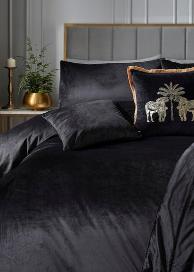 Laurence Llewelyn-Bowen Montrose Velvet Black Duvet Cover Set