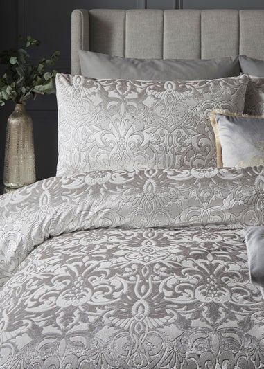 Laurence Llewelyn-Bowen Firenza Velvet Silver Duvet Cover Set