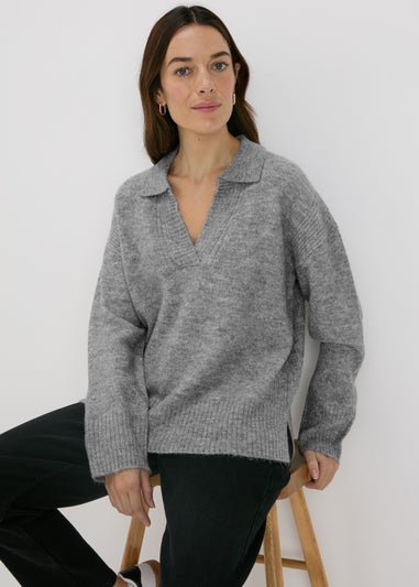 Grey Ribbed V-Neck Collar Jumper