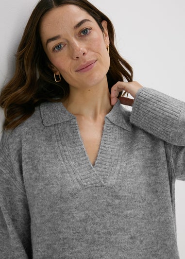 Grey Ribbed V-Neck Collar Jumper