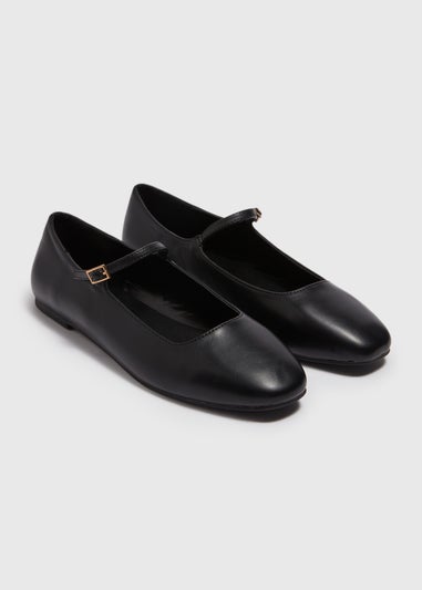 Black Flat Square Pumps