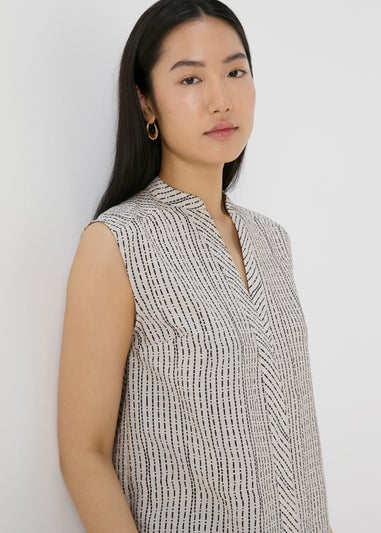 Et Vous Beige Airflow Sleeveless Shirt