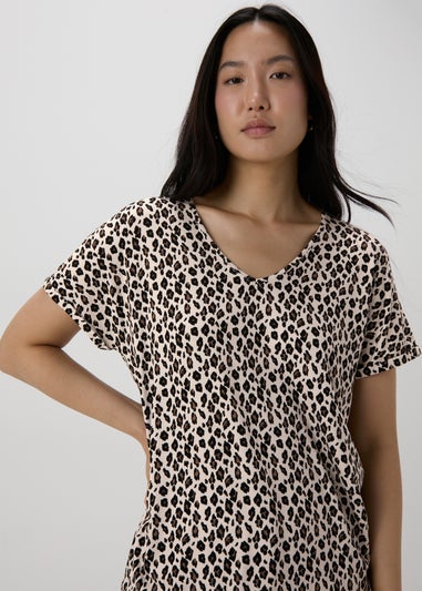 Et Vous Beige Leopard Print V-Neck T-Shirt