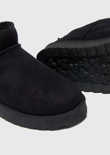 Black Mini Snug Boots