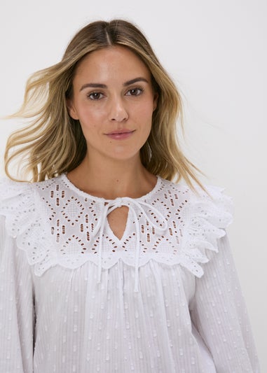 White Frill Embroidery Blouse