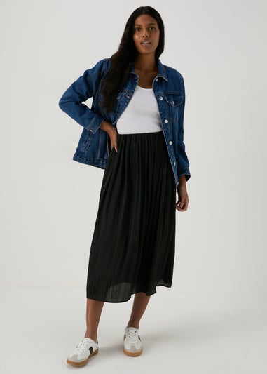 Black pleated midi skirt satin best sale