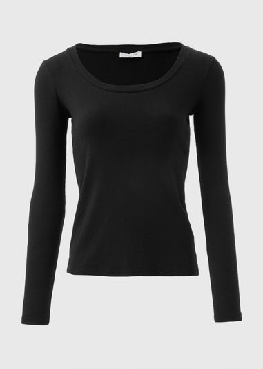 Black Scoop Neck Top