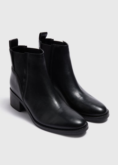 Black Leather Heeled Chelsea Boots