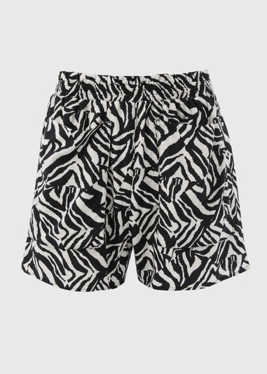 Black Animal Print Front Pocket Shorts