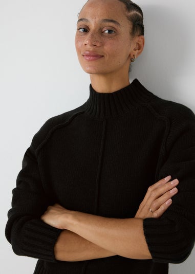 Black Seam Front Jumper