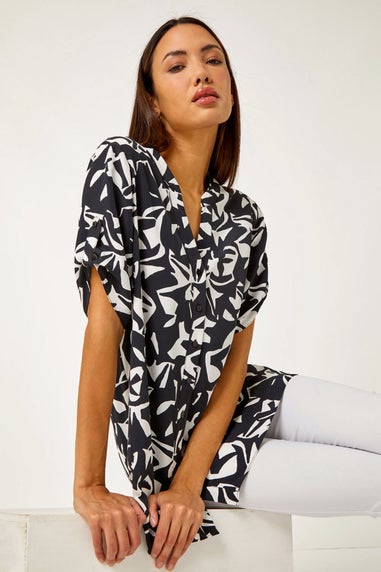 Roman Black Abstract Print Dipped Hem Shirt