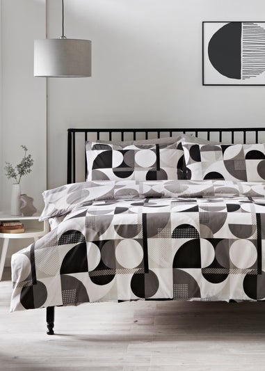 Grey Geometric Pattern Duvet Set