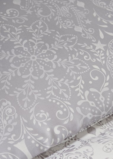 Wondrous Christmas White Snowflake Duvet Set