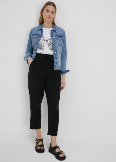 White Bow Graphic T-Shirt