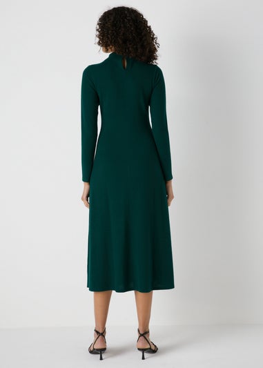 Et Vous Green Seam Front Flare Midi Dress