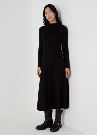 Et Vous Black Seam Front Flare Midi Dress