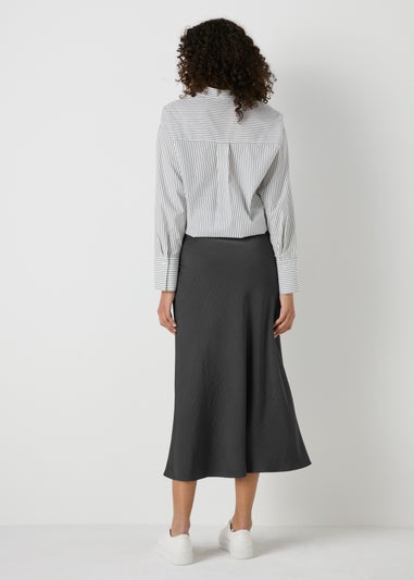 Et Vous Charcoal Satin Midi Skirt