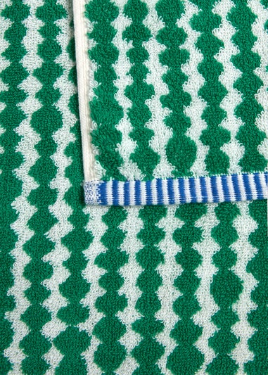 Green Spot Pattern Towel