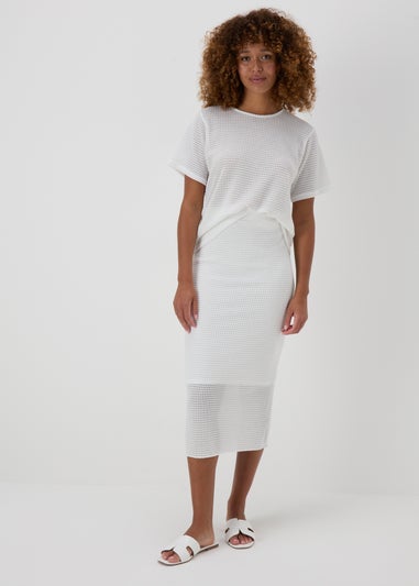 White Textured Ribbed Knit Skirt