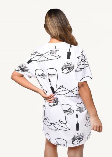 Brand Threads White Bouffants and Broken Hearts T Shirt Dress