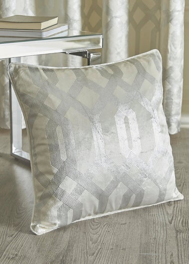 Curtina Darla Velvet Ivory Filled Cushion (43cm x 43cm)