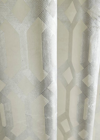 Curtina Darla Velvet Ivory Eyelet Curtains