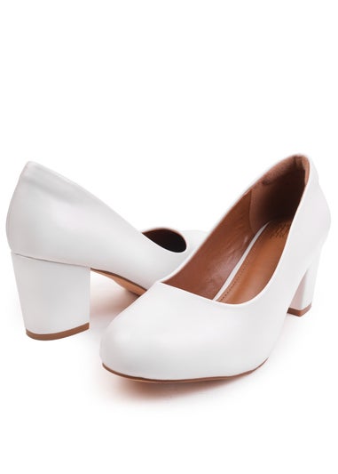 Where's That From White Melrose Extra Wide Pu Court Shoes