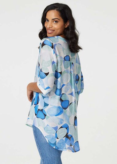 Izabel London Blue Printed 1/2 Sleeve Curve Hem Blouse