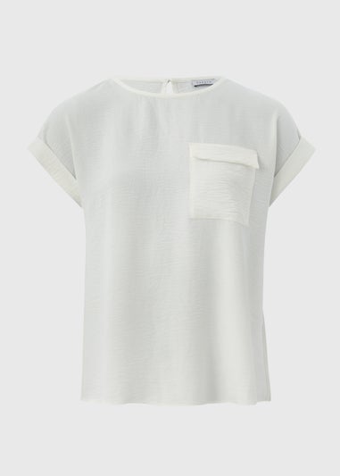 Ivory Pocket Front T-Shirt