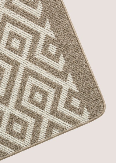 Stone Geometric Runner