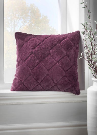 Catherine Lansfield Cosy Diamond Cushion (43x43cm)