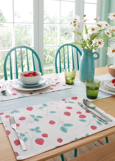 Catherine Lansfield Cream Strawberry Garden Cotton Placemat Pack of 4 (30x46 cm)