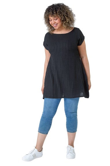 Roman Curve Black Textured Short Sleeve T-Shirt